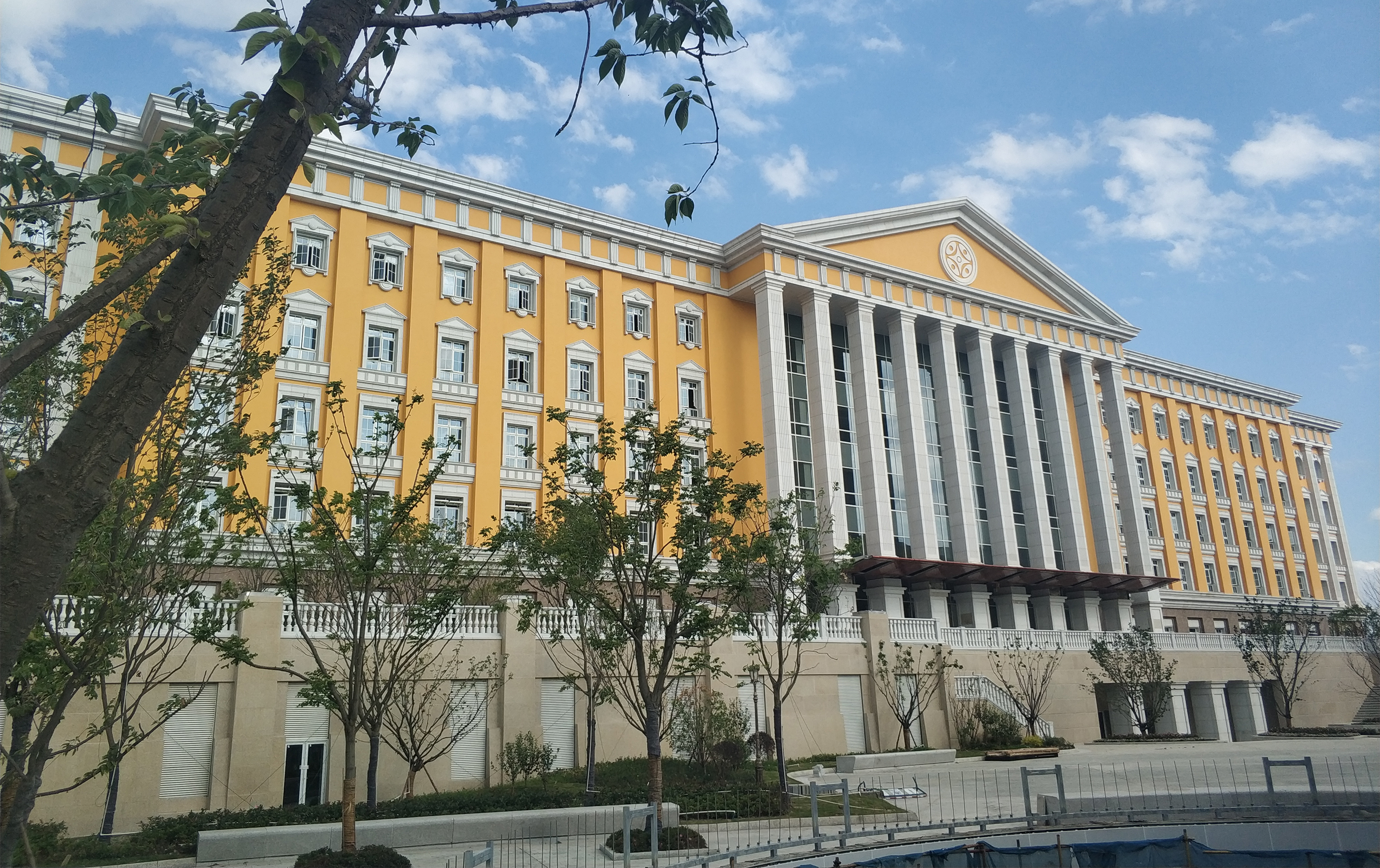 major commission for huawei s research